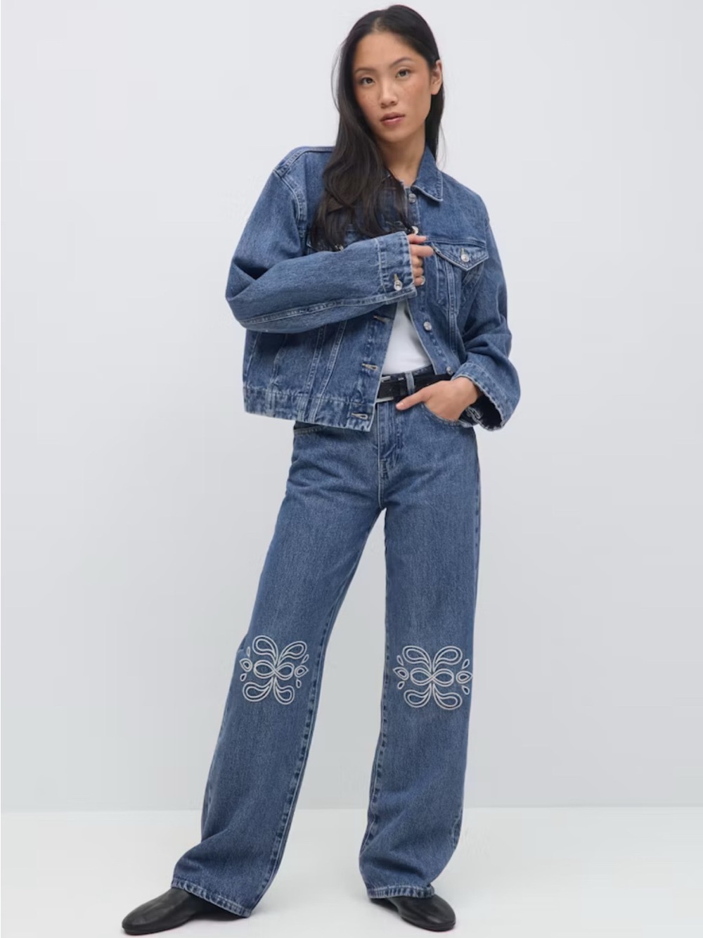NWT Gina Tricot Blue Embroidered Wide-Leg Women’s Jeans